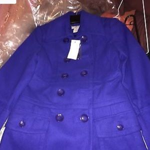 2 vertigo peacoat’s women’s size XS blue & white